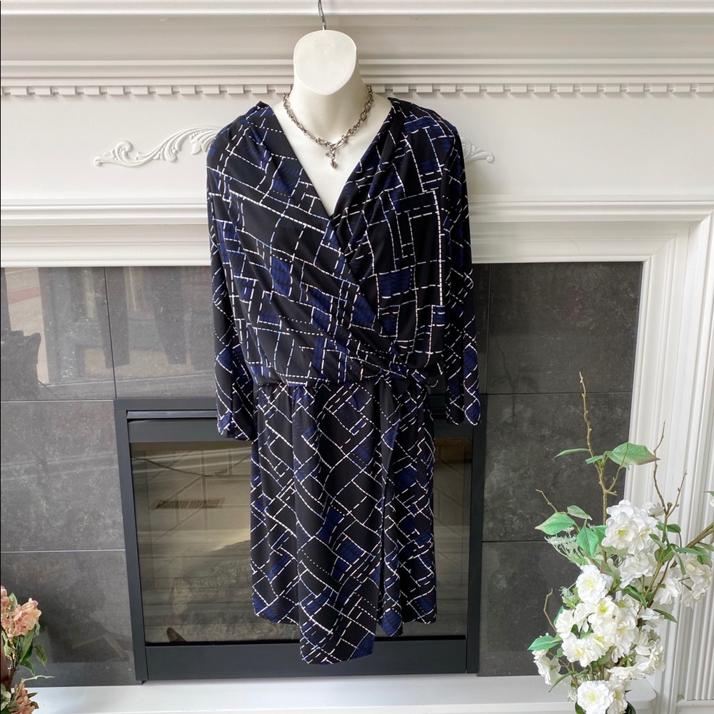 WHITE HOUSE BLACK MARKET | Dress